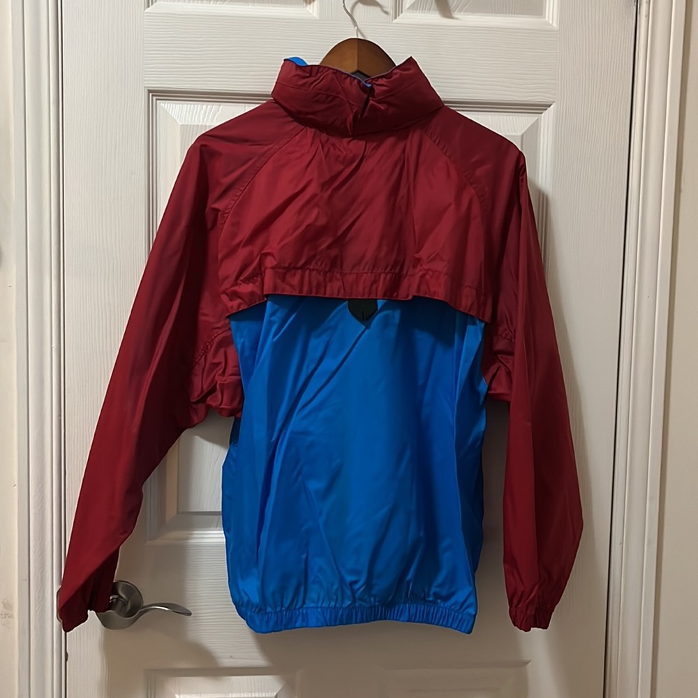Women’s Vintage 90s Rain Jacket Red Blue Hood Rest and Relaxation Sears Med-Lrg - Picture 3 of 5